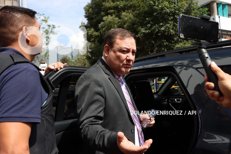 CASO-VILLAVICENCIO-VERSIONES