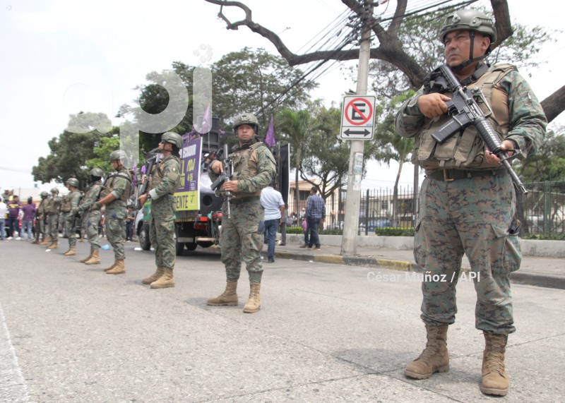 GYE-CARAVANA NOBOA