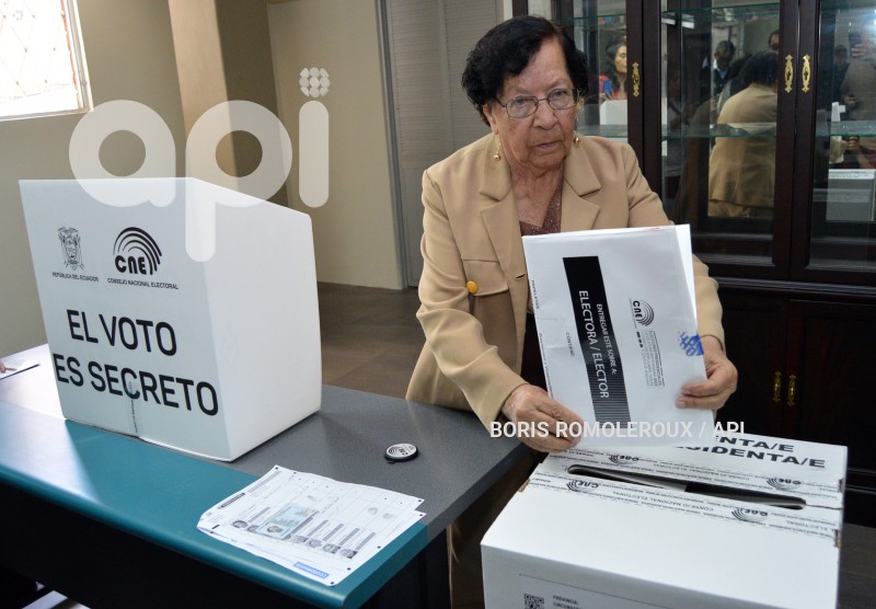 CUENCA-ELECCIONES ANTICIPADAS-VOTO EN CASA