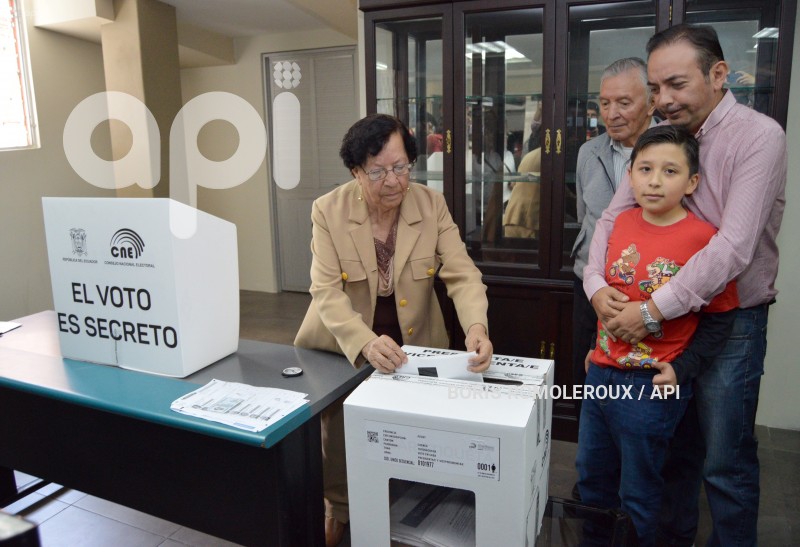 CUENCA-ELECCIONES ANTICIPADAS-VOTO EN CASA