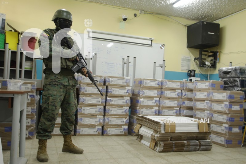 GYE-RESGUARDO KIT ELECTORAL