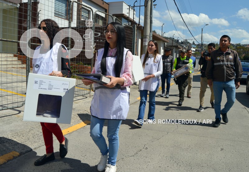 CUENCA-ELECCIONES ANTICIPADAS-VOTO EN CASA