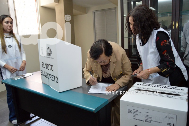 CUENCA-ELECCIONES ANTICIPADAS-VOTO EN CASA