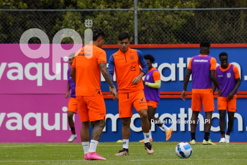 ENTRENAMIENTO SELECCION ECUADOR TRI