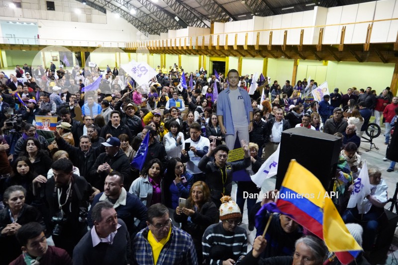 ELECCIONES FESTEJOS VERONICA ABAD
