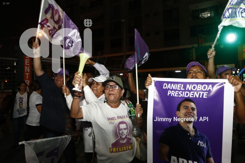  ELECCIONES SIMPATIZANTES NOBOA 