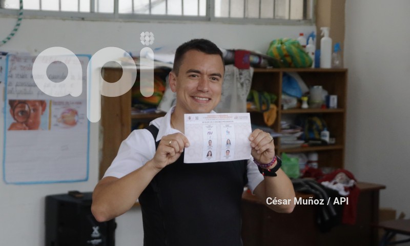 ELECCIONES - VOTO NOBOA