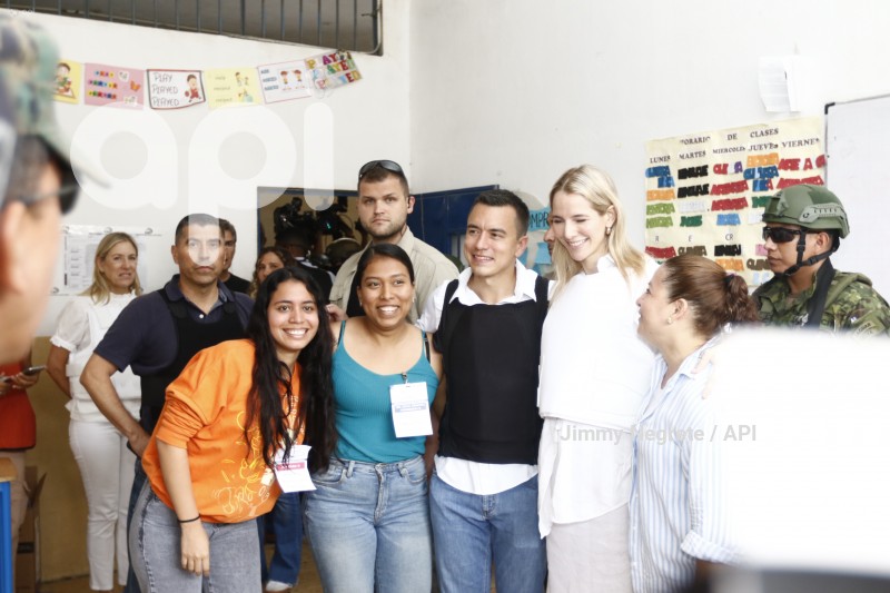 ELECCIONES - ESPOSA NOBOA - LAVINIA VALBONESI