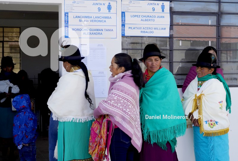 ELECCIONES INICIO VOTACIONES CANGAHUA