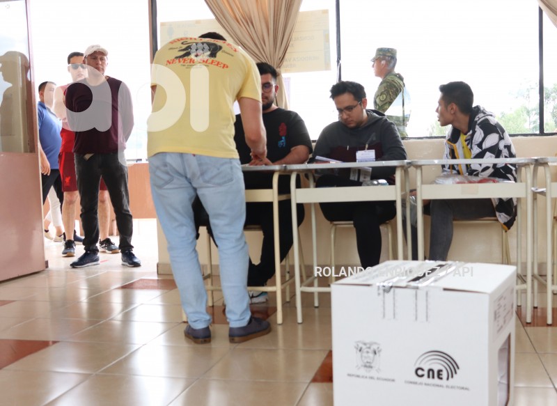 ELECCIONES-SEGURIDAD-OBSERVADORES-VENTAS