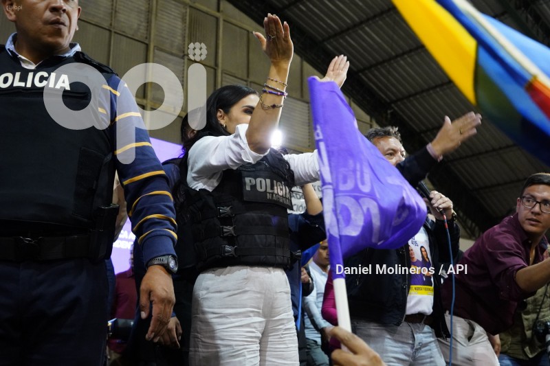 ELECCIONES FESTEJOS VERONICA ABAD
