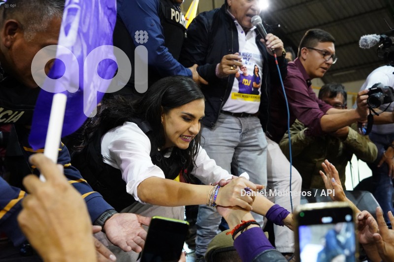 ELECCIONES FESTEJOS VERONICA ABAD