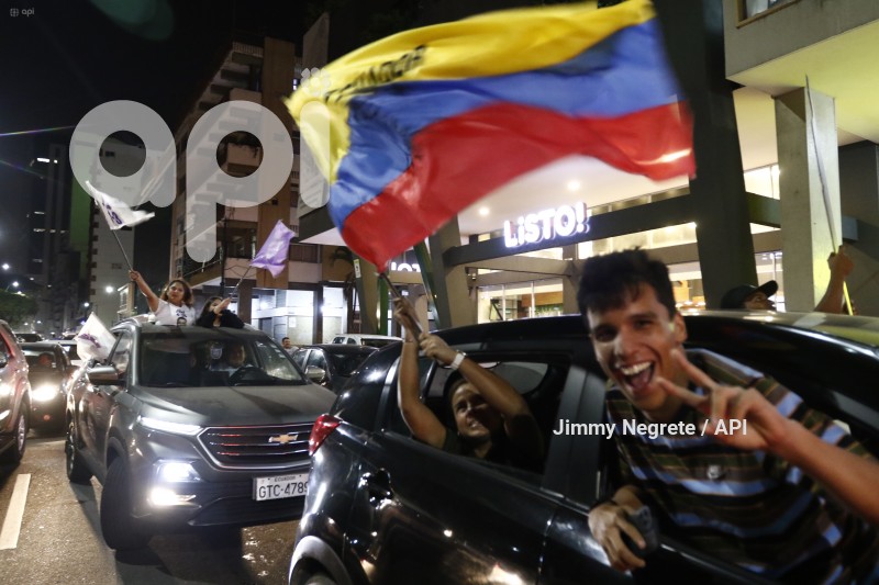  ELECCIONES SIMPATIZANTES NOBOA 