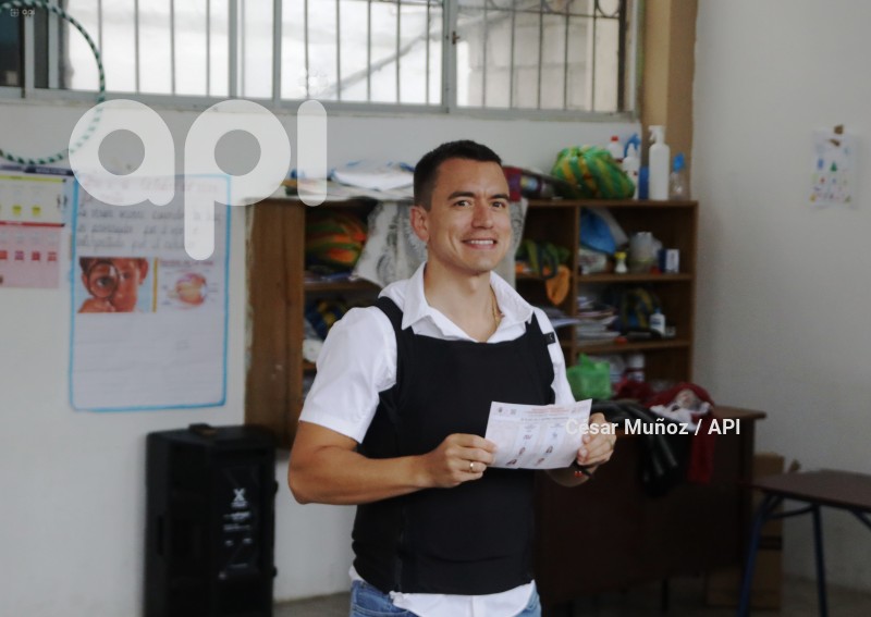 ELECCIONES - VOTO NOBOA