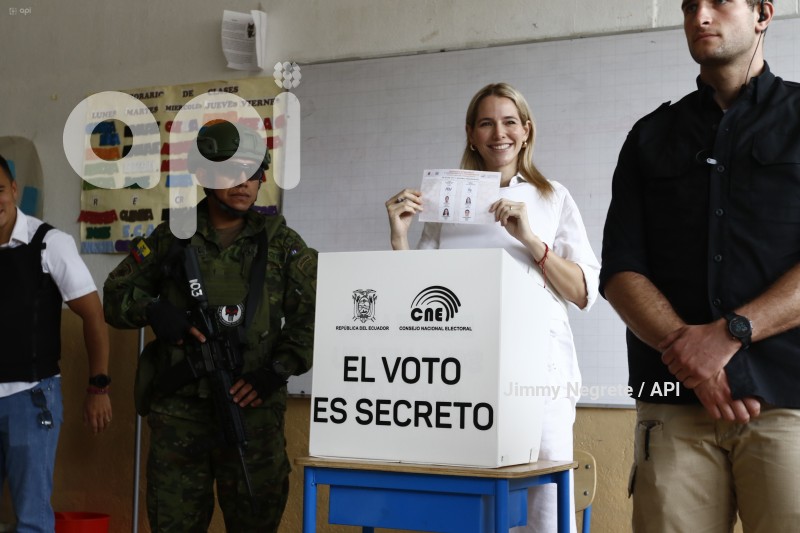 ELECCIONES - ESPOSA NOBOA - LAVINIA VALBONESI