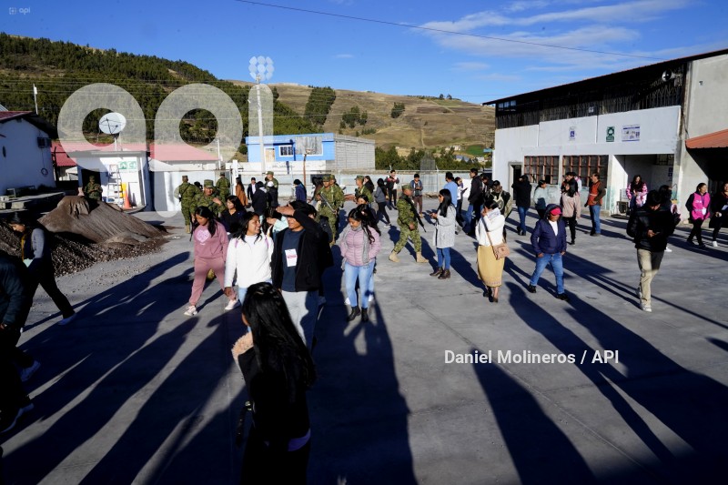 ELECCIONES INICIO VOTACIONES CANGAHUA