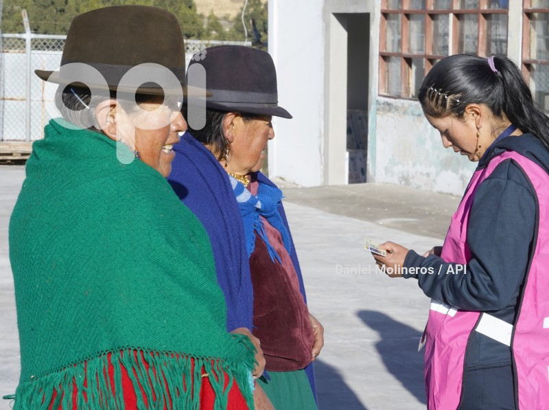 ELECCIONES INICIO VOTACIONES CANGAHUA