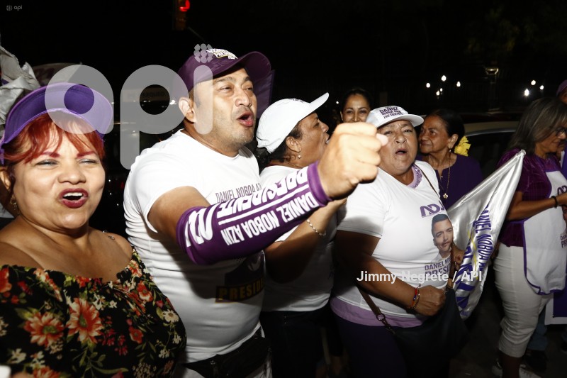  ELECCIONES SIMPATIZANTES NOBOA 