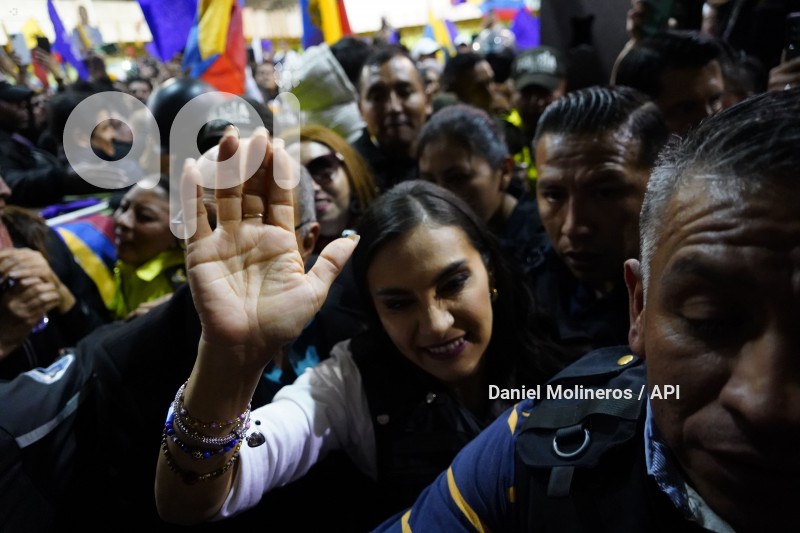 ELECCIONES FESTEJOS VERONICA ABAD
