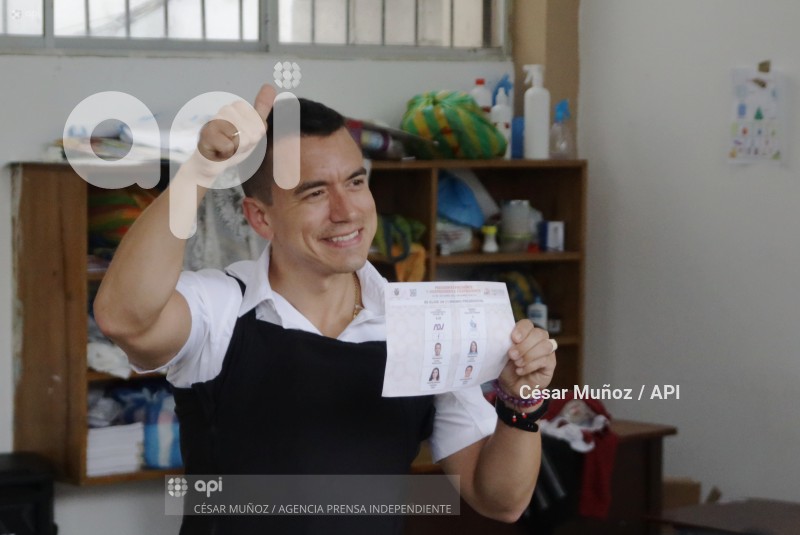 ELECCIONES - VOTO NOBOA