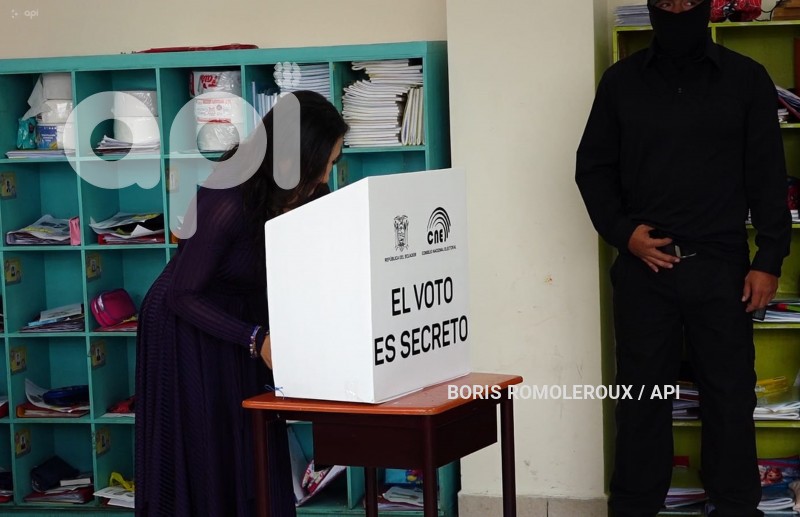 ELECCIONES-CUENCA-VERONICA ABAD
