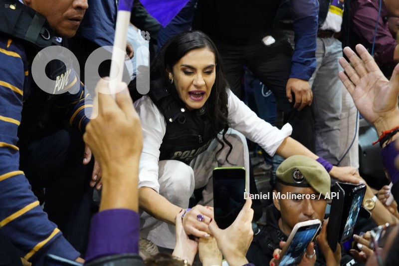 ELECCIONES FESTEJOS VERONICA ABAD