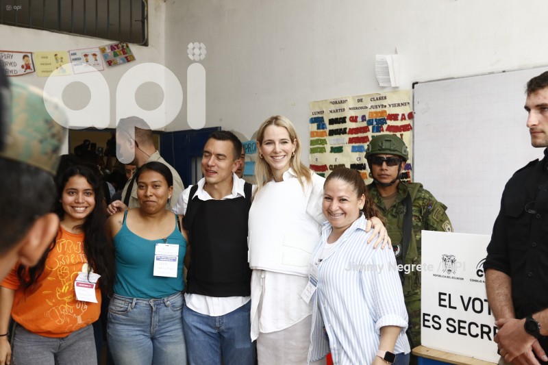 ELECCIONES - ESPOSA NOBOA - LAVINIA VALBONESI