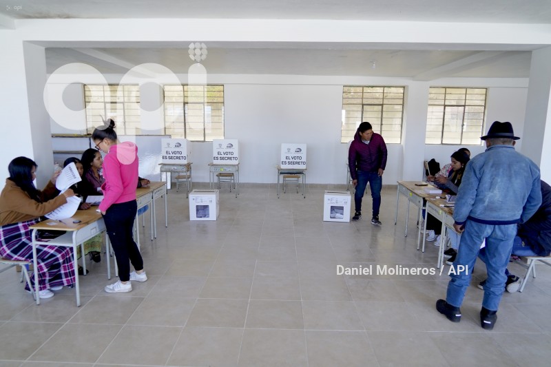 ELECCIONES INICIO VOTACIONES CANGAHUA