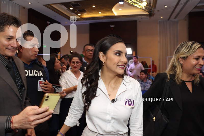 ELECCIONES-RESULTADOS-VERONICA-ABAD