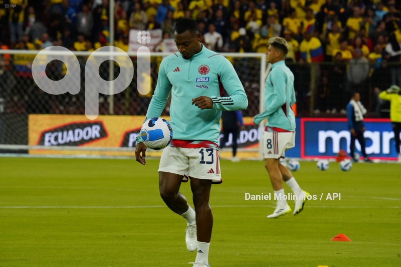 FBL-ELIMINATORIAS-ECUADOR-COLOMBIA-CALENTAMIENTO