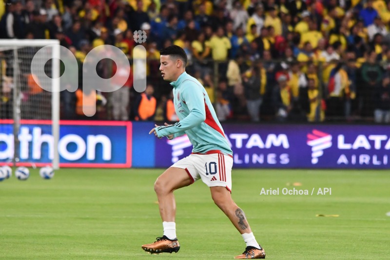 FBL-ELIMINATORIAS-ECUADOR-COLOMBIA-CALENTAMIENTO