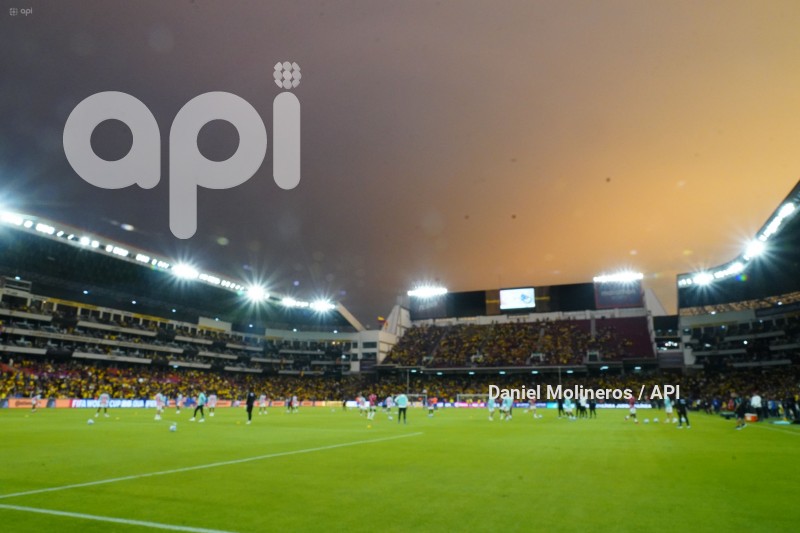 FBL-ELIMINATORIAS-ECUADOR-COLOMBIA-CALENTAMIENTO