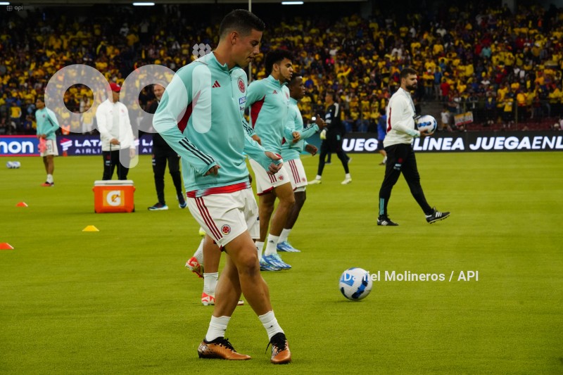 FBL-ELIMINATORIAS-ECUADOR-COLOMBIA-CALENTAMIENTO