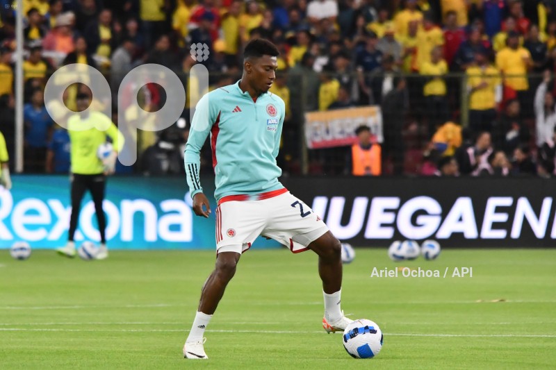 FBL-ELIMINATORIAS-ECUADOR-COLOMBIA-CALENTAMIENTO