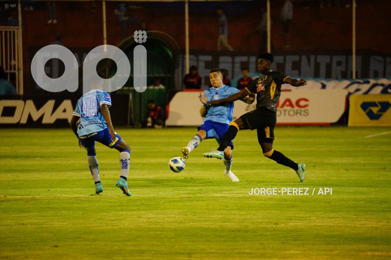 FBL-LIGA-PRO-BET593-SERIE-B-MACARA-MANTA-