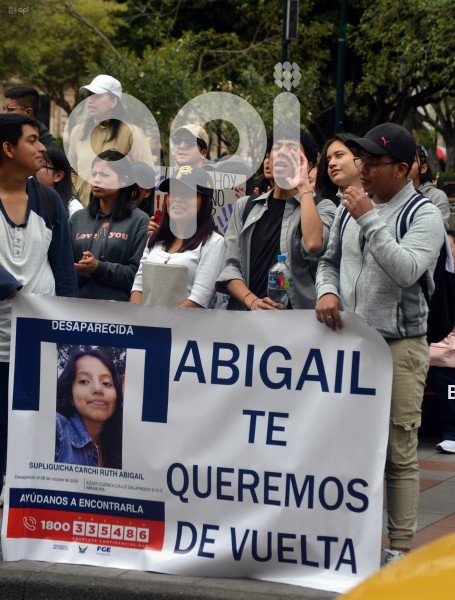 CUENCA-PLANTON-DESAPARECIDA ABIGAIL