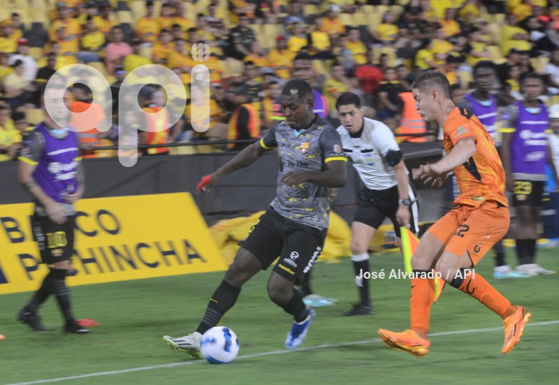 FBL-LIGAPROBET593-BARCELONA-LIBERTAD
