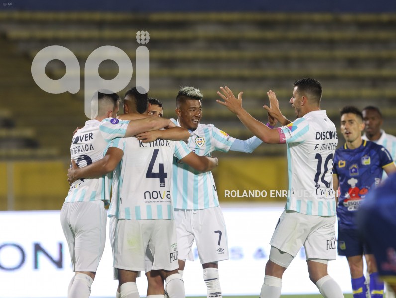 FBL-LIGAPRO-CATOLICA-DELFIN