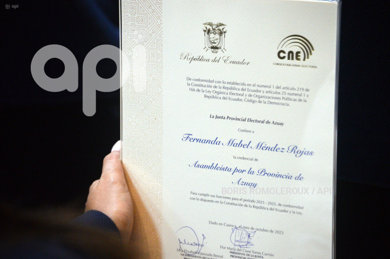 CUENCA-ENTREGA CREDENCIALES ASAMBLEISTAS AZUAY