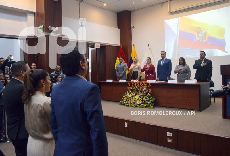 CUENCA-ENTREGA CREDENCIALES ASAMBLEISTAS AZUAY