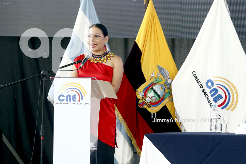 POL-ENTREGA CREDENCIALES - ASAMBLEISTAS