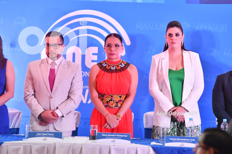 PORTOVIEJO-CNE-ENTREGA-CREDENCIALES-ASAMBLEISTAS-MANABI