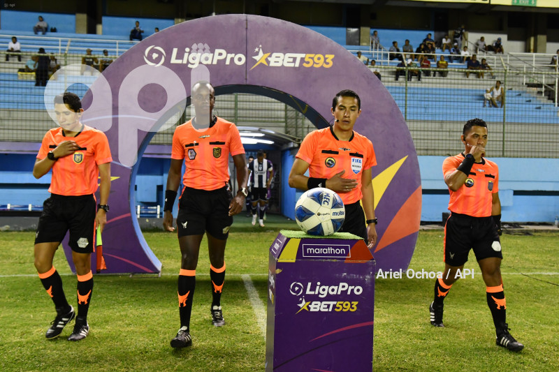 FBL-SERIE B-MANTA-9 DE OCTUBRE