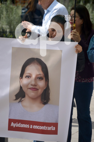 CUENCA-MARCHA Y PLANTON POR ABIGAL