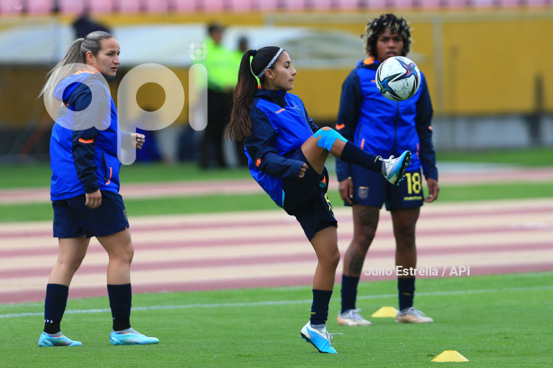 FBL FEF ECUADOR PERU FIFA AMISTOSO