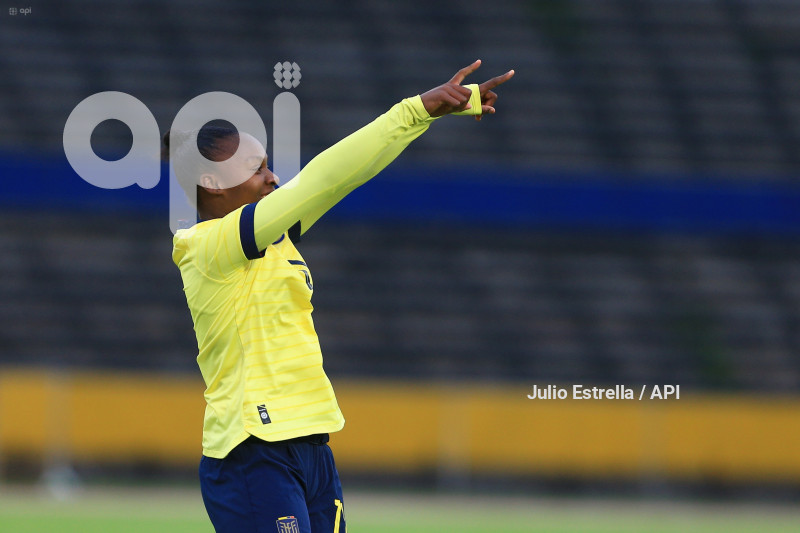 FBL FEF ECUADOR PERU FIFA AMISTOSO