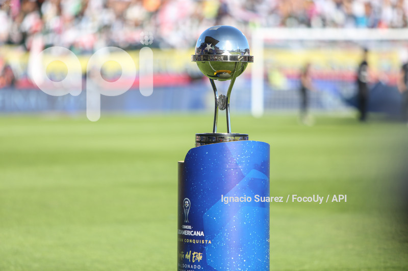 FBL-SUDAMERICANA-FORTALEZA-LIGA DEPORTIVA UNIVERSITARIA