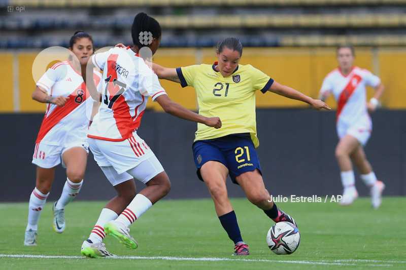 FBL FEF ECUADOR PERU FIFA AMISTOSO