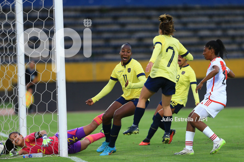 FBL FEF ECUADOR PERU FIFA AMISTOSO
