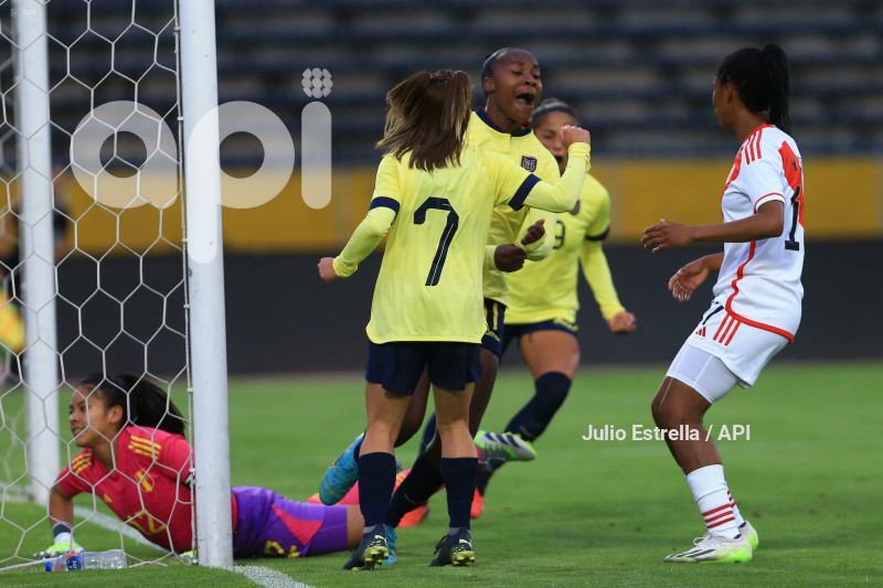 FBL FEF ECUADOR PERU FIFA AMISTOSO
